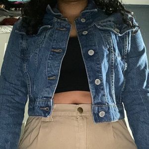 Brandy Melville Cropped denim jacket